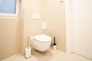 OrestaLiving - Penthouse in 2nd District with View