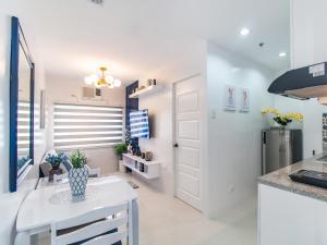 Galena by J&J (1BR . Wi-Fi . Netflix . Pool )