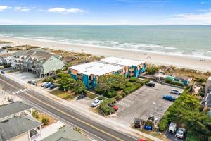275 W First St #22F