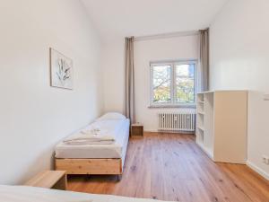 Tolstov Apartments - 2 , 3 and 4 Room Apartments - 25 Min Messe DUS