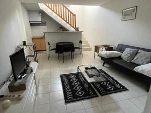 Appartements Joli Appartement St Thibery : photos des chambres