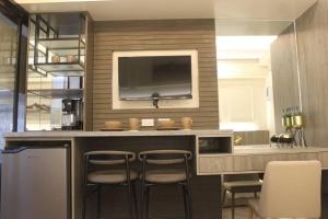 Condo near Ayala Cebu City w Wifi Balcony