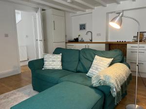 Gwandalan - 1 Bed Apartment, Within Tenby Town Walls