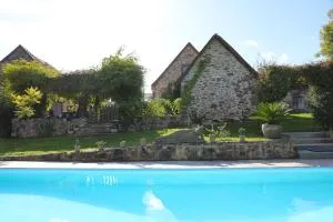 GÎTES LA FORESTERIE - Courbefy