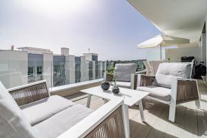 LM111A - Modern flat, amazing views