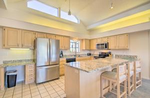 Waterfront Condo with Resort Perks in Lake Ozark!