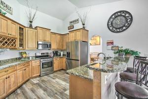 Saltwater Pool and Hot Tub Glendale Oasis