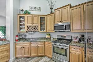 Saltwater Pool and Hot Tub Glendale Oasis