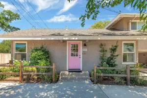 Rosé Getaway Close to Downtown Paso Robles 2 Bed/1 Bath - Wunpost