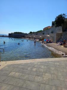 Apartments by the sea Tkon, Pasman - 5840 