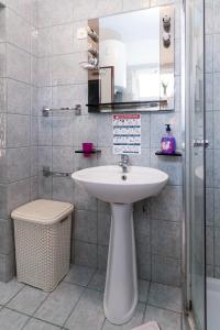 Apartments with swimming pool Opatija - Pobri, Opatija - 16390