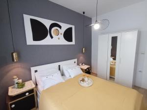 Apartments with parking space Crikvenica - 14631