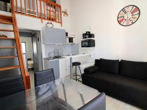 Saint Cyprien : T2 Mezzanine avec Garage - Animaux admis - FR-1-309-353