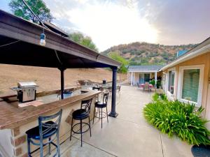 Waxberry Getaway SequoiaKings Canyon National Pks