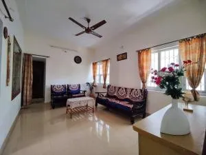 Comfy 2-bedroom House in Sanjaynagar, Bengaluru - Yesvantpur