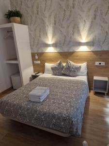 Hostal Esparteros - Гостевые дома, Мадрид