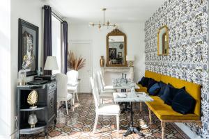 Maisons d'hotes Chateau des Ayes - Chambres & suites : photos des chambres