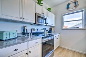 Lake Views & Boat Slip: Lake Ozark Condo!