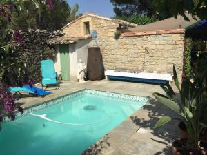 Maisons de vacances Charming stone villa with pool & garden : photos des chambres