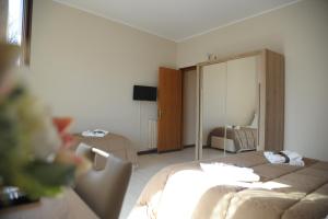 Etnasentieri Wine house on Etna mount