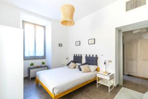 Hostly - Nicole Apartment Volturno- Full Rome Center