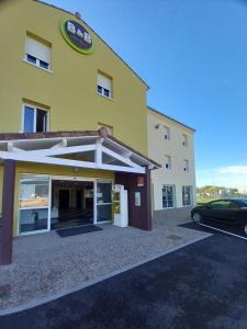 Hotels B&B HOTEL Agen Castelculier : photos des chambres