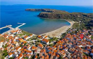 Amazing Home In Susak