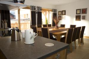 Hotels Les Chalets de La Griyotire : photos des chambres