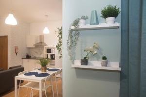 Bonsai Apartment III