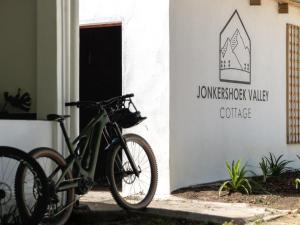 Jonkershoek Valley Cottage