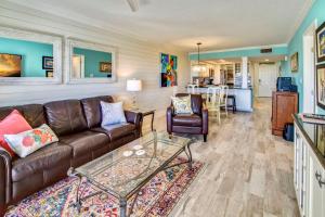 Lands End 8-204 Beach Front - Premier