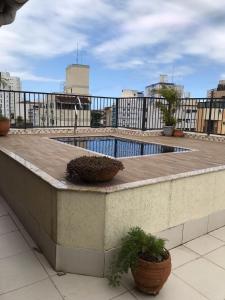 Encantadora Cobertura com piscina privada na praia do Tombo.