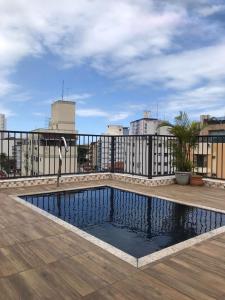 Encantadora Cobertura com piscina privada na praia do Tombo.