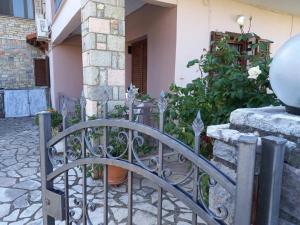 Kontolatis Mountain House