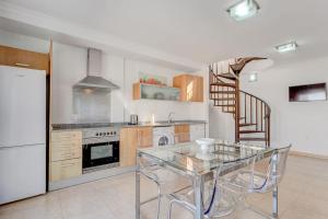 Pleasant Duplex San Juan with 2 bedrooms - 3hvězdičkové hotely ve městě Guía de Isora