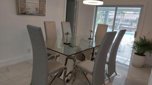 Cape Coral Mini Palace