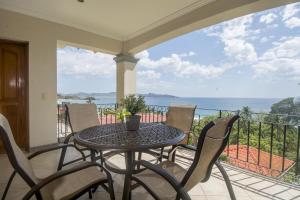 2 BR Oceanica Ocean View Condo, Walk to Flamingo Beach!, Playa Flamingo