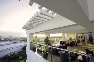 affordable staycation alabang