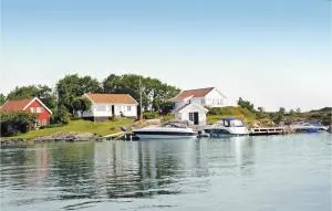 弗莱克罗堡伦度假屋 - Ytre Skålevik