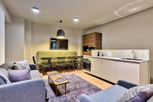 139 - Urban Pretty Duplex in Saint-Germain