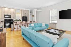 115 N Main HUGE 2 bedroom unit on Main Street - Cross Keys