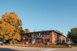 604 1 Two Bedroom One Bath with King near Main Street