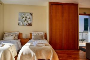 Largo dos Milagres, a Home in Madeira