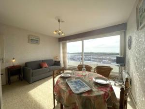 Studio cosy à Saint-Gilles-Croix-de-Vie avec parking privé - FR-1-224-116