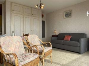 Studio cosy à Saint-Gilles-Croix-de-Vie avec parking privé - FR-1-224-116