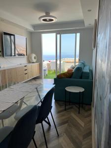 2 bedroom apartment with breathtaking view of the sea - sunset