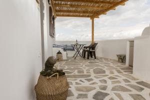 Elizabeths small apartment