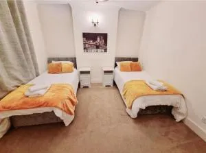 Inviting 2-Bed Cottage in Windsor - 伊顿