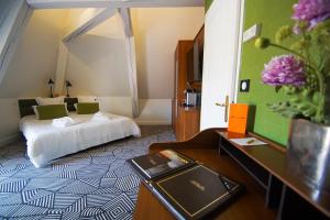 Hotels Castel de Tres Girard - Les Collectionneurs : Chambre Confort 