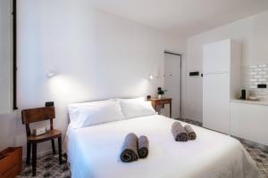 Cesare 22 - The House Of Travelers